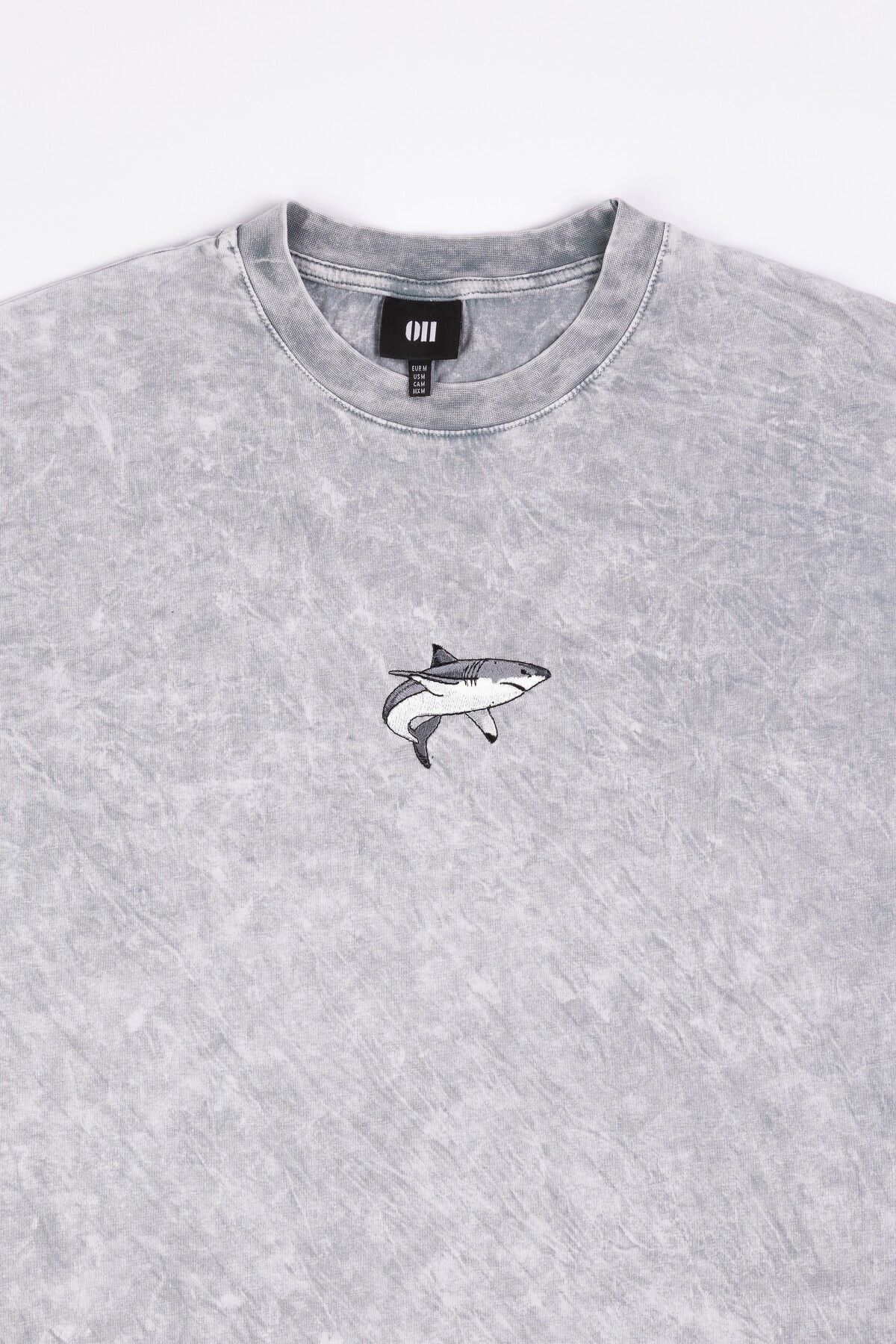 Köpekbalığı Nakışlı Yıkamalı Oversize T-Shirt S - Gri