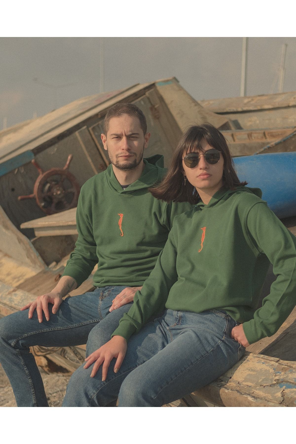 Denizatı Nakışlı Kapüşonlu Sweatshirt