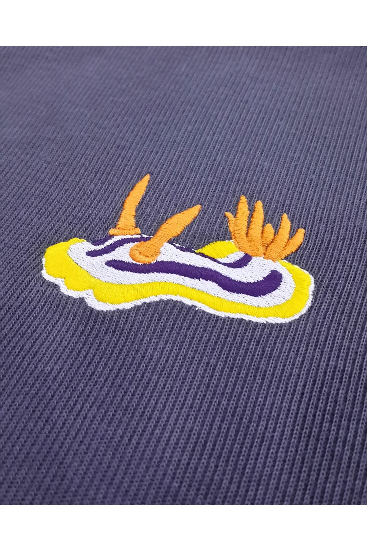 Deniz Tavşanı Nudibranch Nakışlı Kapüşonlu Sweatshirt