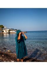 Petrol Yeşili Cepli Kapşonlu Havlu Panço