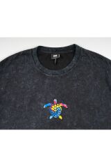 Kaplumbağa Nakışlı Yıkamalı Oversize T-Shirt L - Siyah