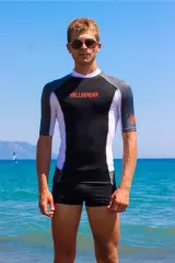 Siyah Kısa Kollu Uva-b Korumalı Rashguard Mayo Erkek